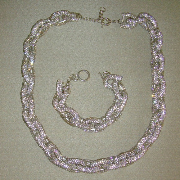Rhinestone and Silver-Tone Chain Link Necklace - BLING! - Picture 10 of 15